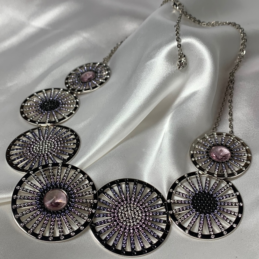 🎆JULY 4th SALE!🎇 Swarovski Paloma Necklace